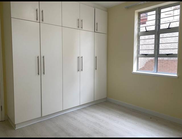 1.5 BEDROOM FLAT FOR SALE IN GLENWOOD